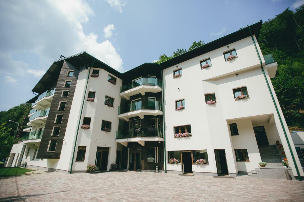 Lostrita - Pastravarie, Hotel & Spa Baia Mare Ngoại thất bức ảnh