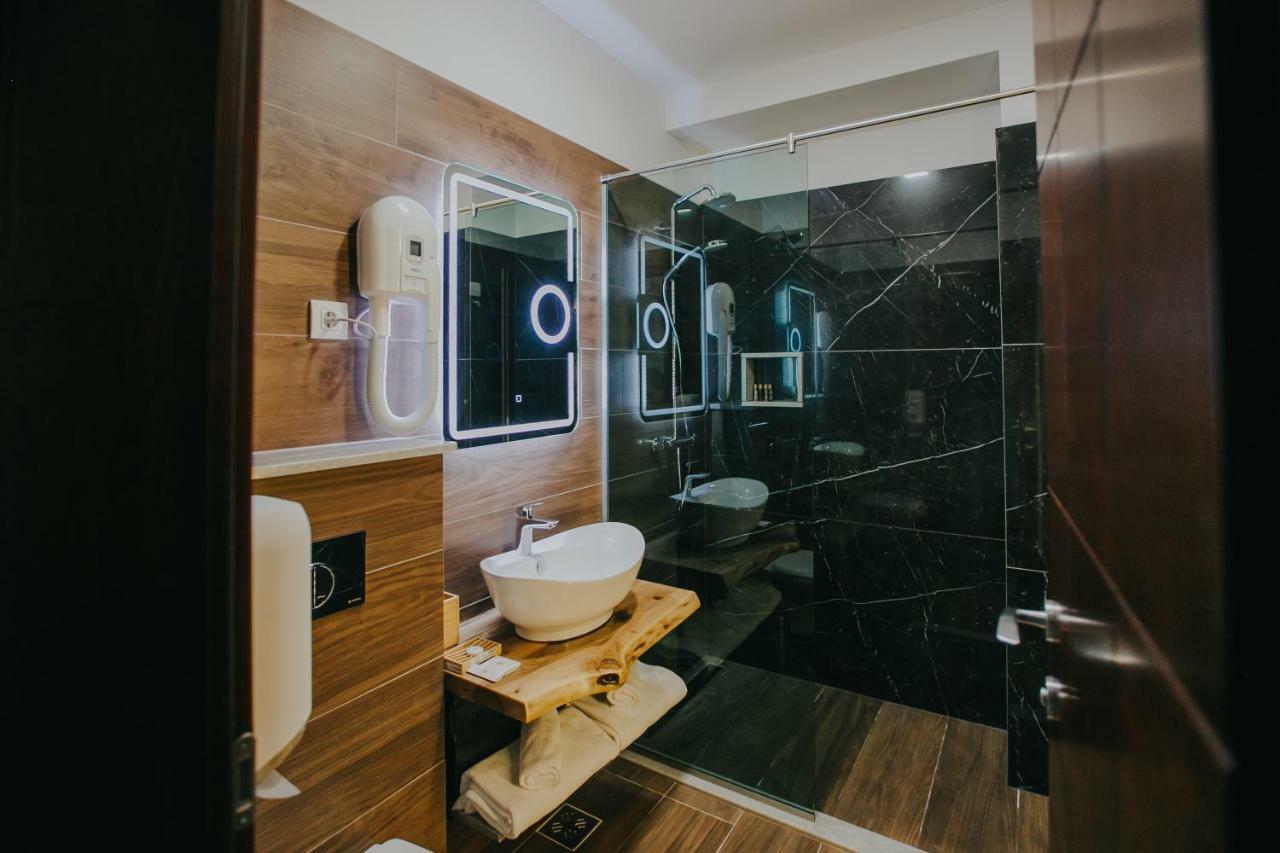 Lostrita - Pastravarie, Hotel & Spa Baia Mare Ngoại thất bức ảnh
