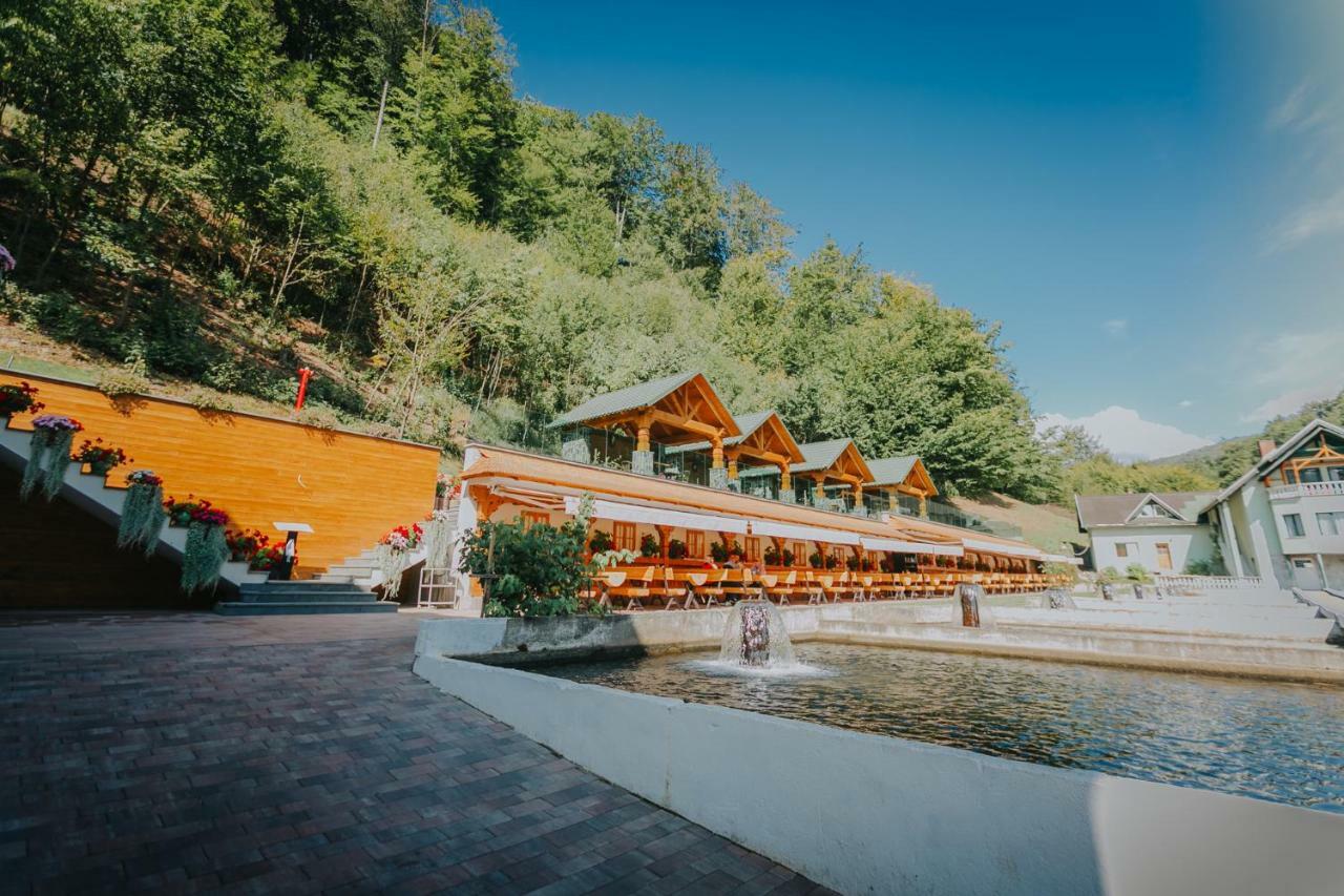Lostrita - Pastravarie, Hotel & Spa Baia Mare Ngoại thất bức ảnh