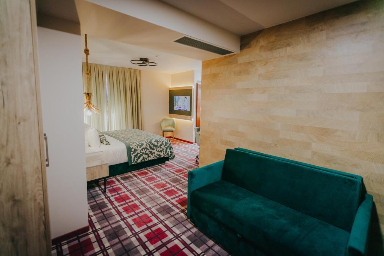 Lostrita - Pastravarie, Hotel & Spa Baia Mare Ngoại thất bức ảnh